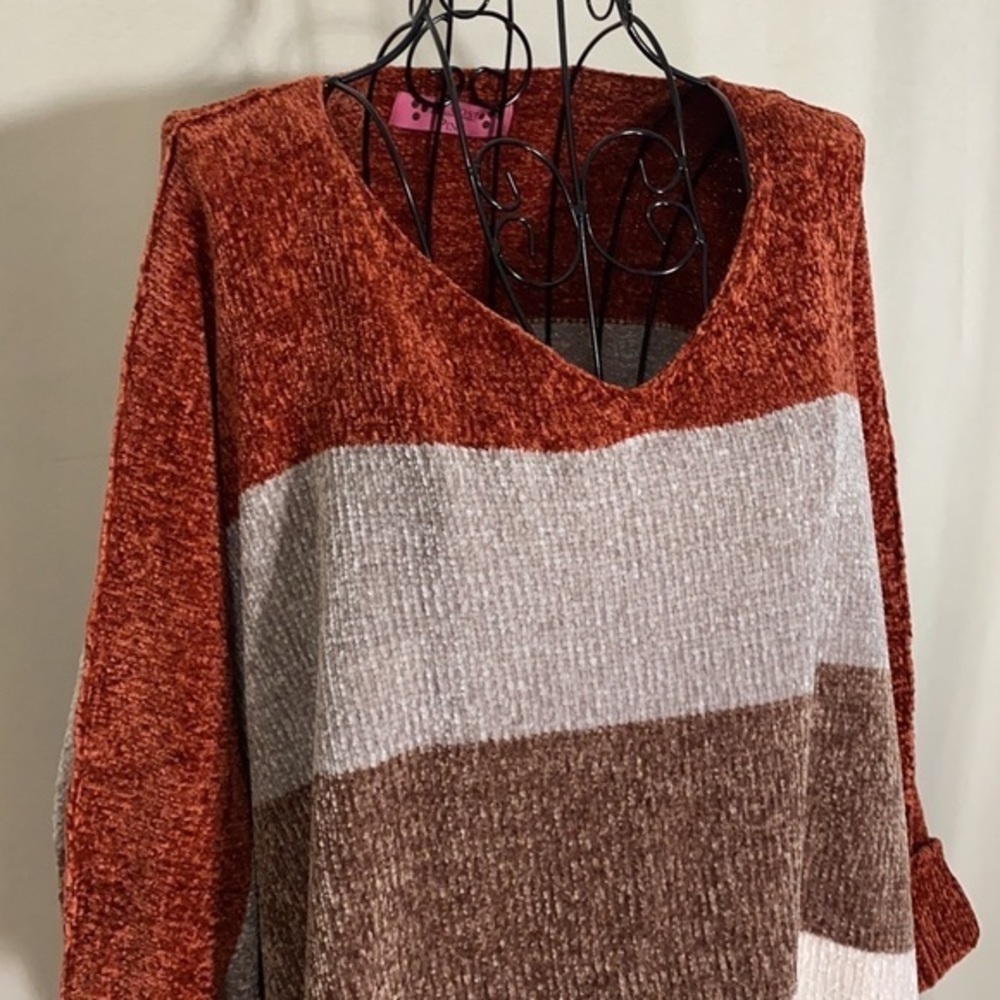 Almost Pink Striped V-Neck Sweater - Picture 2 of 9